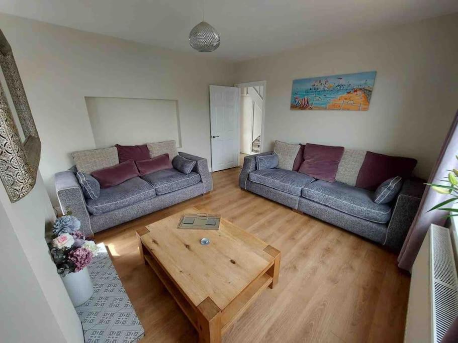 Modern 4 Bedroom House In Weymouth Sunny Corner Exterior foto