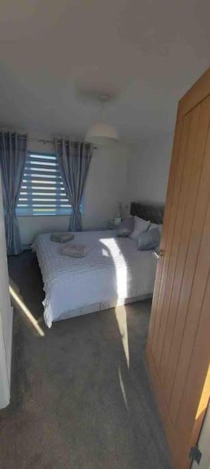 Modern 4 Bedroom House In Weymouth Sunny Corner Exterior foto